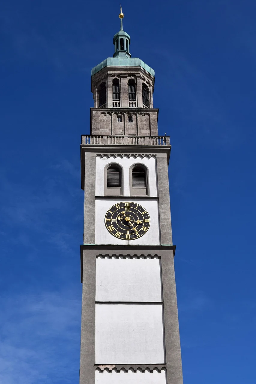 Perlachturm und Augsburger Rathaus am Rathausplatz